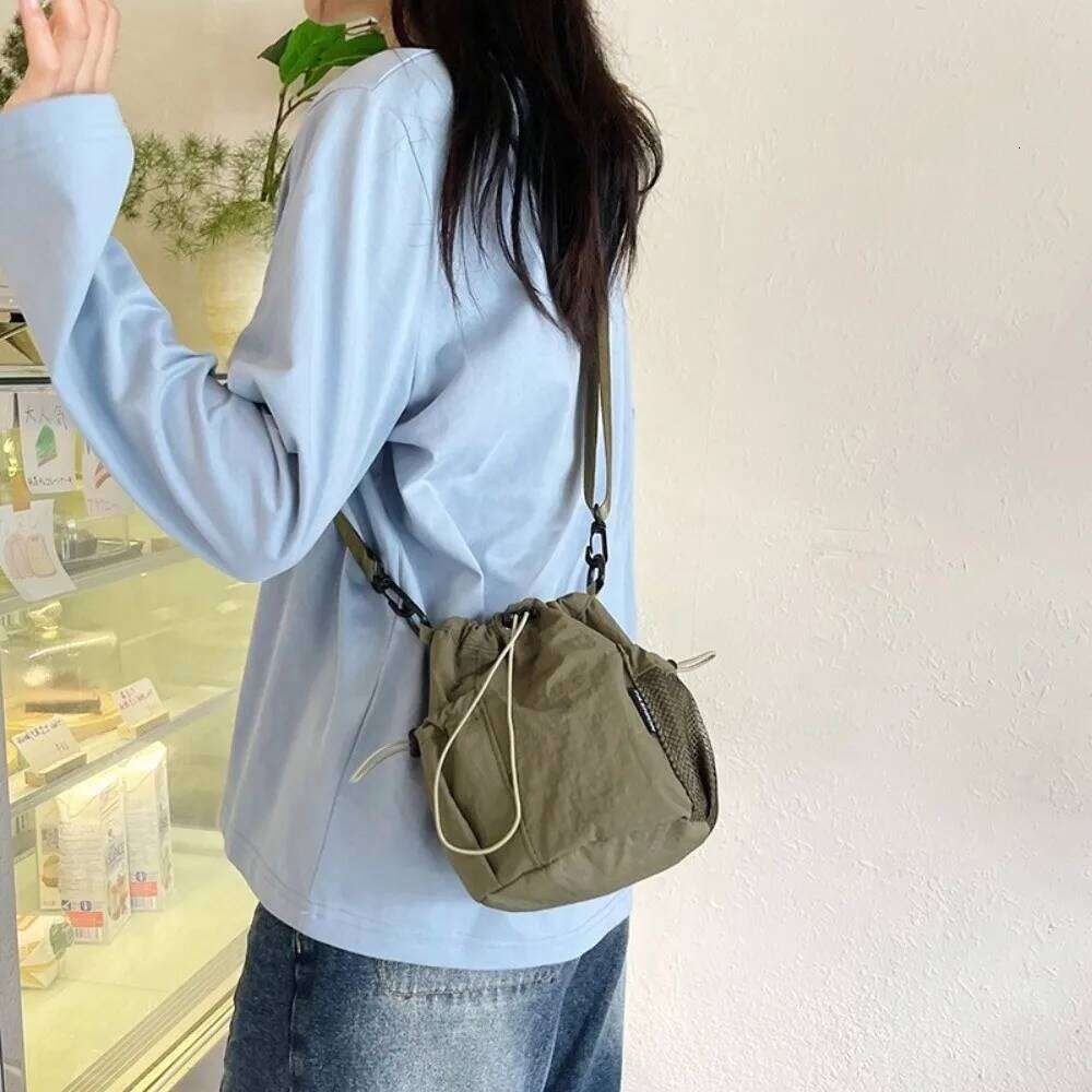 Fashion Single Shoulder Solid Color Lightweight Crossbody Nylon Small Bag Outdoor XJ260125