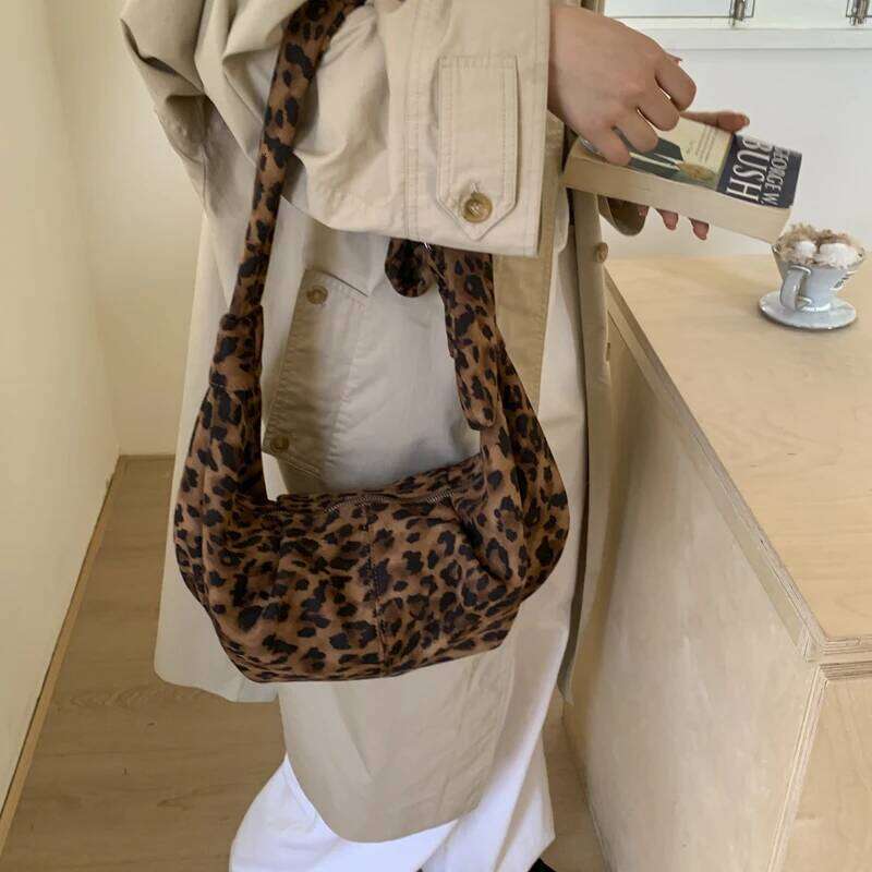 Autumn Winter Faux Suede Crescent Dumplings Vintage Leopard Print Handbag Women Shoulder Crossbody Bags Retro Messenger Bag XJ260125
