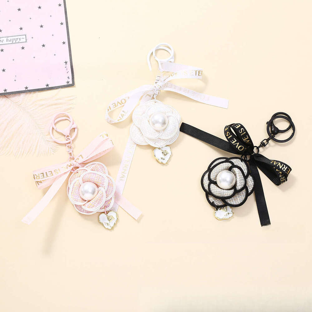 Ribbons and bow keychain Sweet heart pendant An accessory with the style of Xiao Xiangfeng
