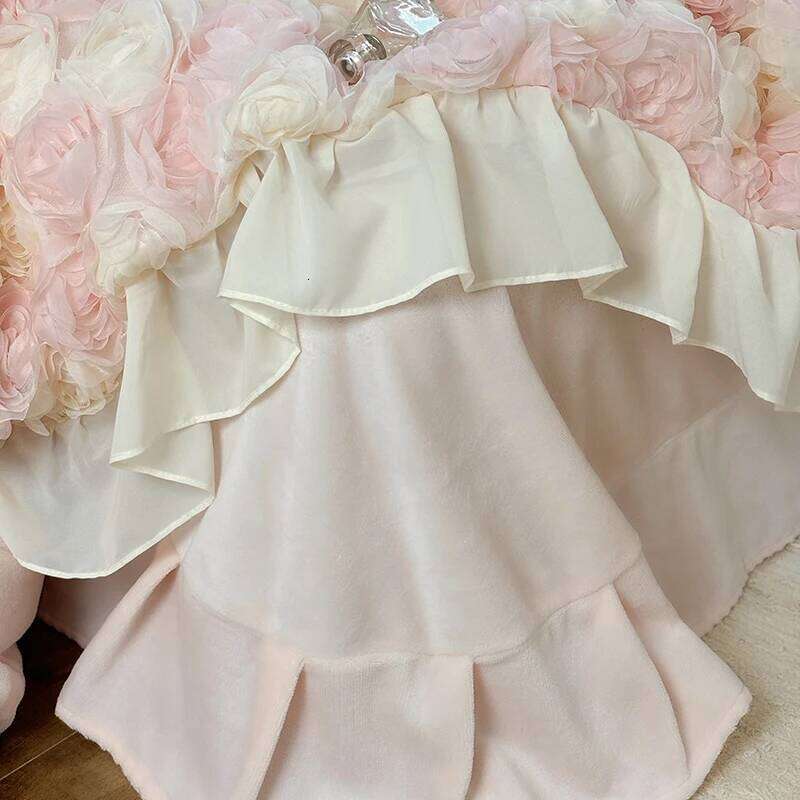 Three-Dimensional Rose Flowers Lace Ruffles Princess Wedding Bedding Set Warm Milk Velvet Duvet Cover Bed Sheet Pillowcases 4Pcs Y260124
