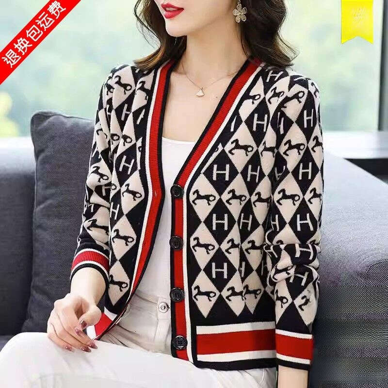 Original High-End V-Neck Color Block Printed Wool Knitted Cardigan For Women, New Loose Fit Spring And Autumn Mom Style Short Coat