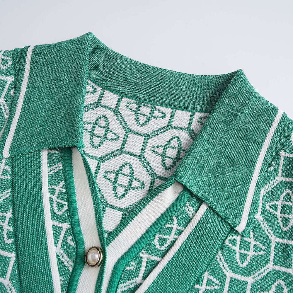 2026 Spring/Summer New Pearl Button Fake V-neck Flip Collar Shirt Woven Retro Shiny Silk Green Medium Long Dress