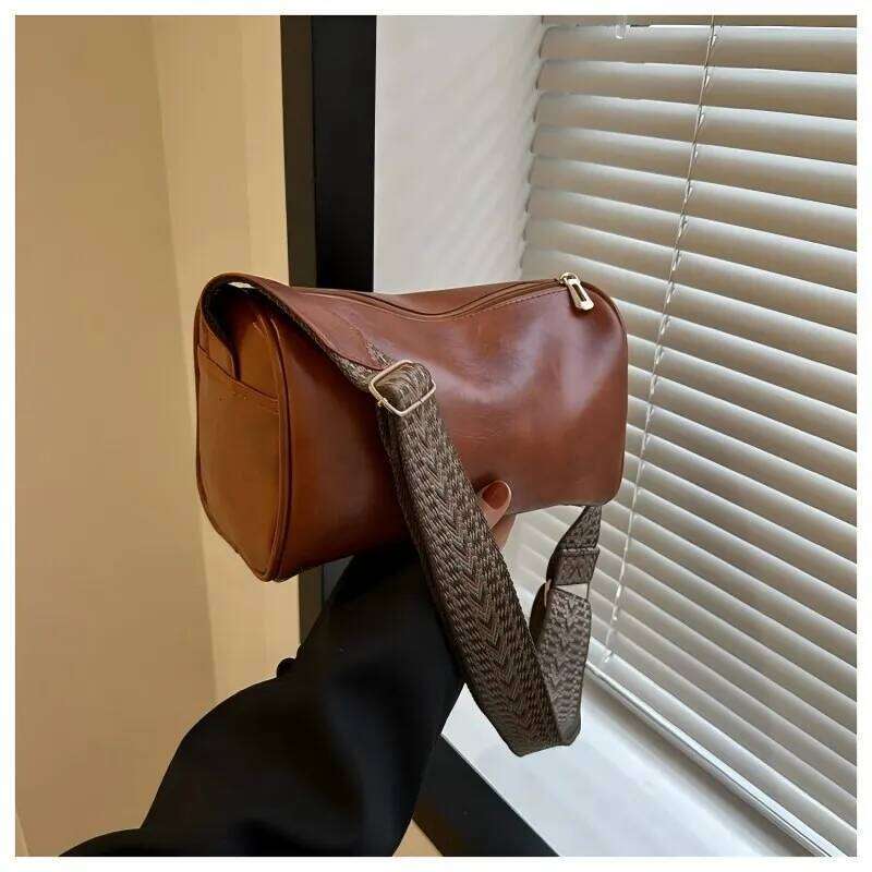 Large capacity women's autumn and winter fashion shoulder crossbody bag, high-end texture, niche design, pillow bag XJ260125