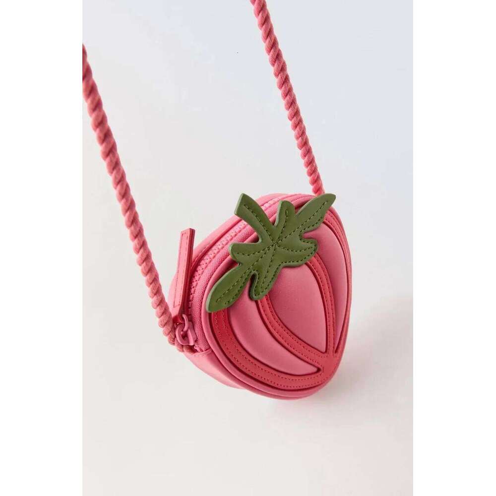 Summer New PU Concave Pink Strawberry Fruit Three-dimensional Children's Crossbody Women's Shoulder Bag XJ260125