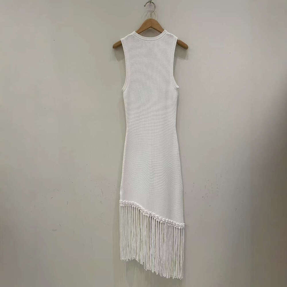 2026 French Elegant Spring Designer Mature Simple Style White Tassel Knitted Tank Top Dress