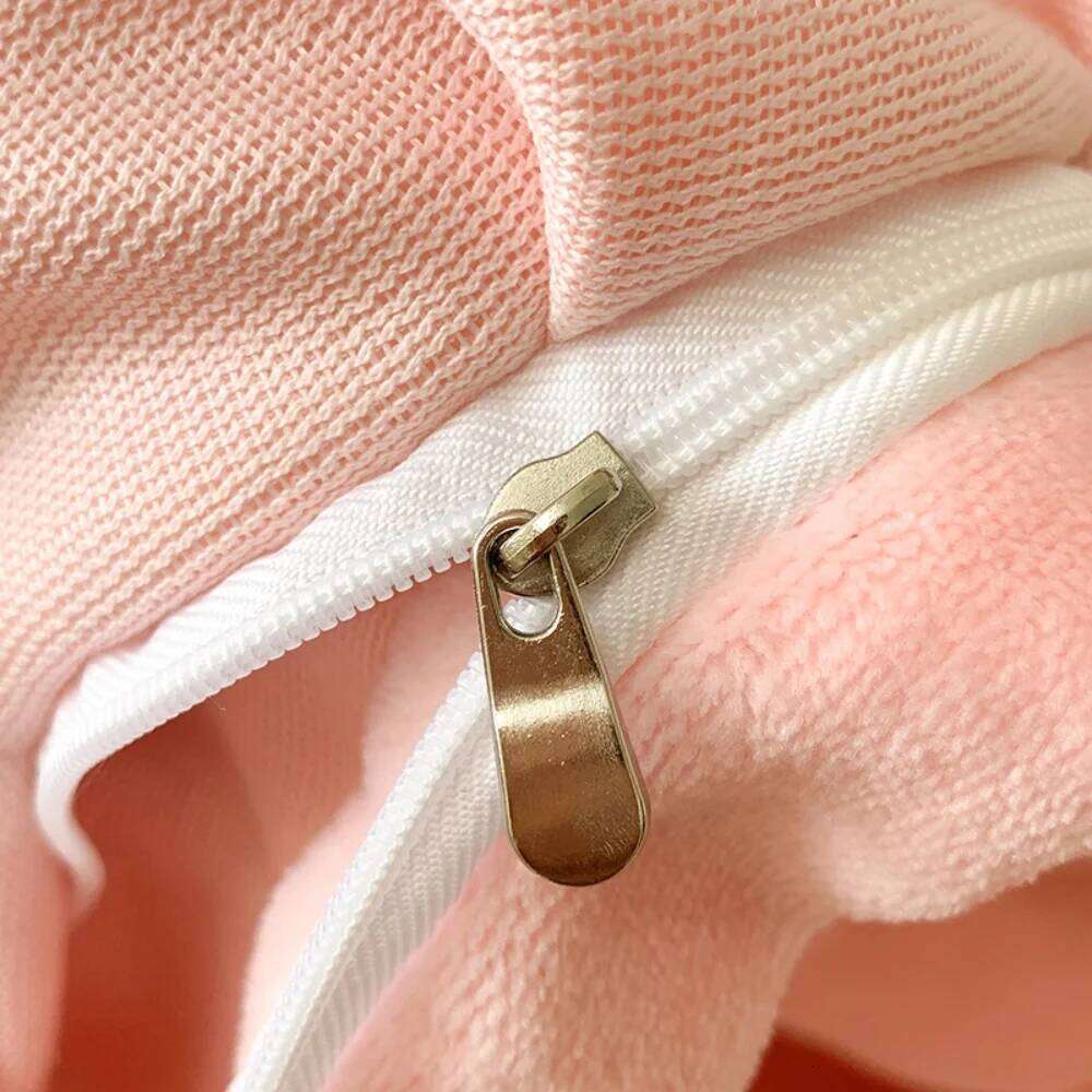 Winter Warm Milk Velvet Four-Piece Soft Quilt Cover Pillowcase Bed Sheet Comfortable Coral Fleece Bedding Set Home Textiles Y260124