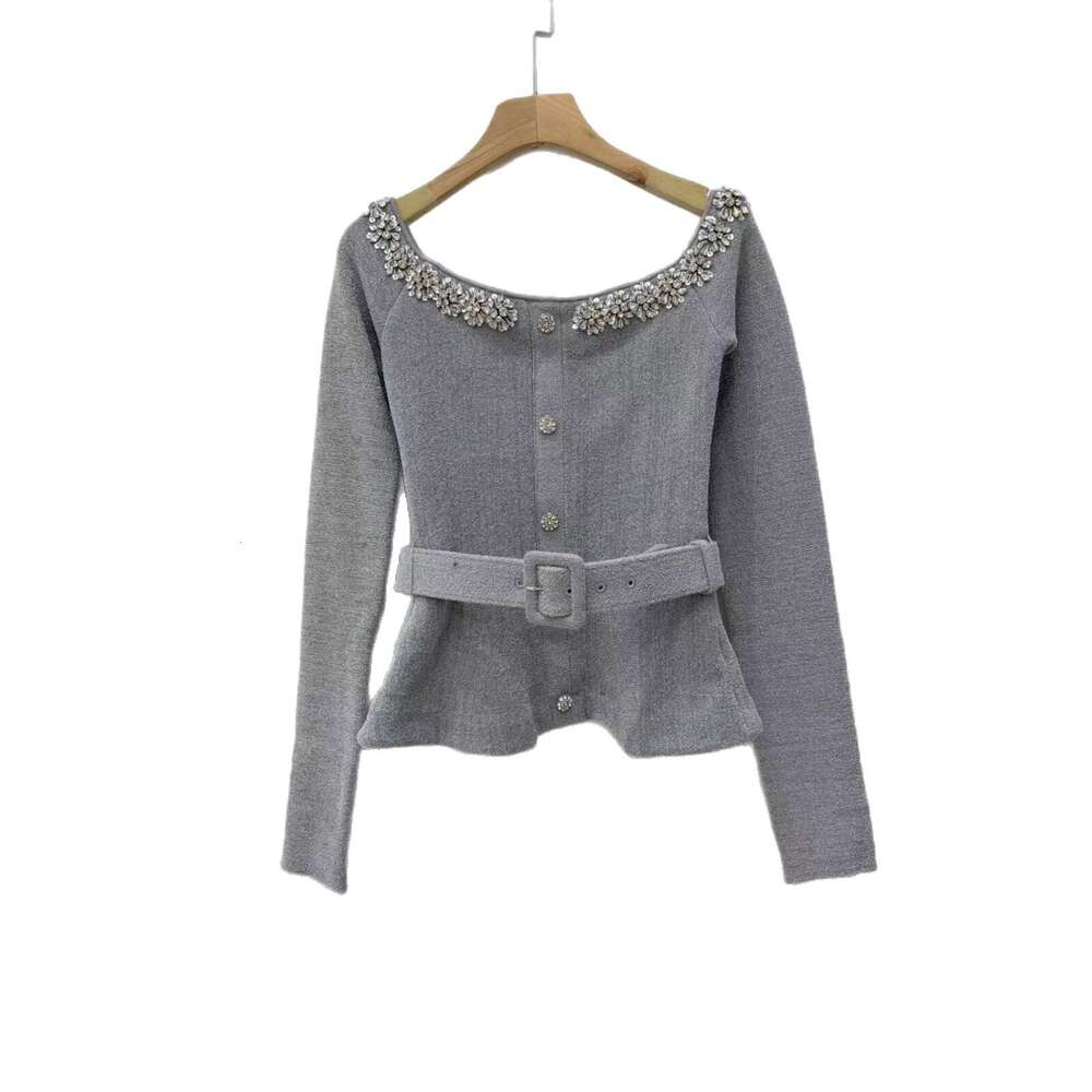 2026 French Elegant Autumn Designer Elegant One Shoulder Diamond Nail Knitted Top