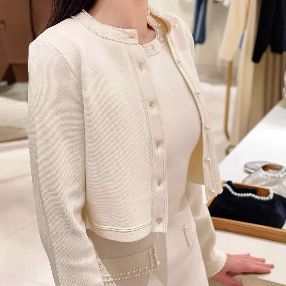 2026 Spring New French style Small Fragrant White Pearl Edge Jacket with Wrinkled Long Knitted Dress for Women