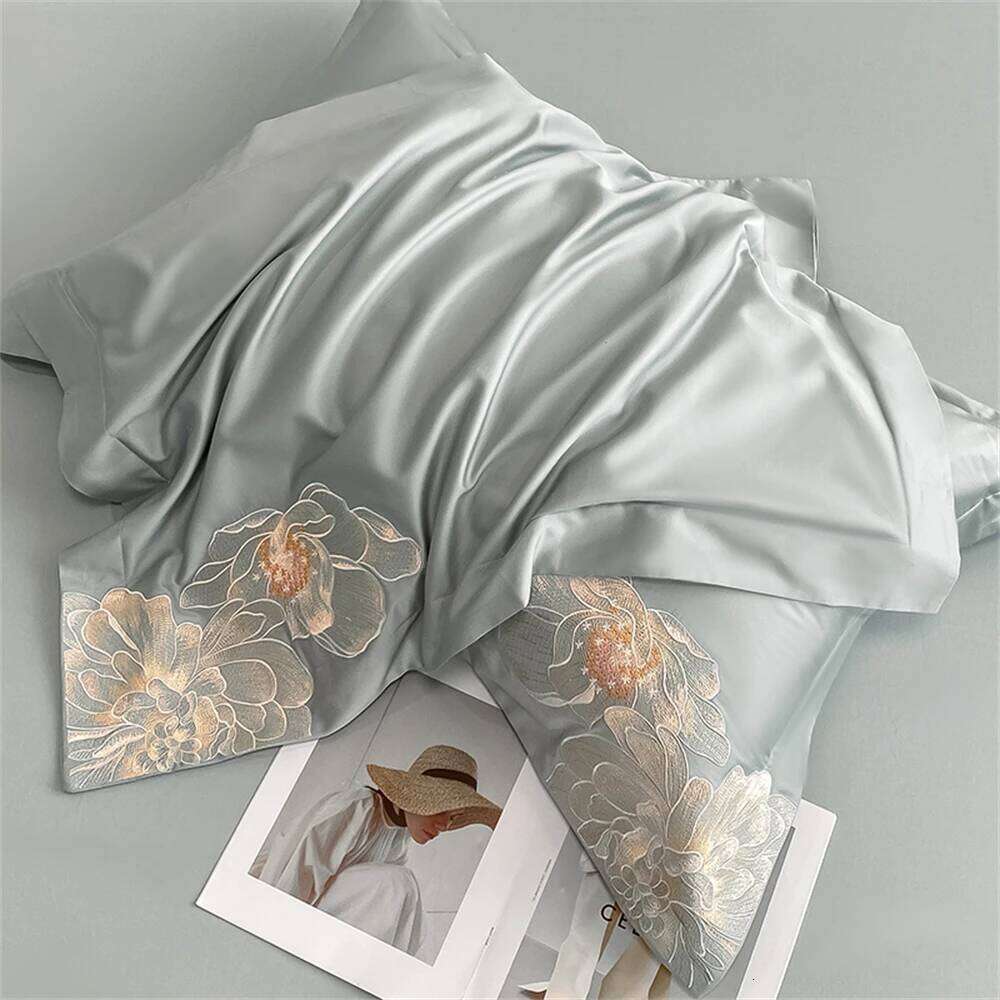 High-End Floral Embroidery Green Red Bedding Set Luxury Egyptian Cotton Solid Duvet Cover Flat or Fitted Bed Sheet Pillowcases Y260124