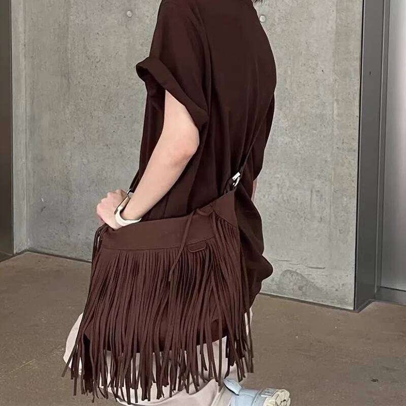 Autumn Winter Deerskin Velvet Tassel Shoulder Vintage Large Capacity Crossbody Bag Fashion Messenger Handbag Purse bolsa XJ260125