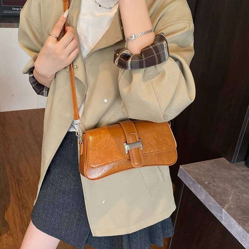 New women's shoulder fashionable chain strap crossbody bag, simple casual handbag, creating a daily exquisite style XJ260125