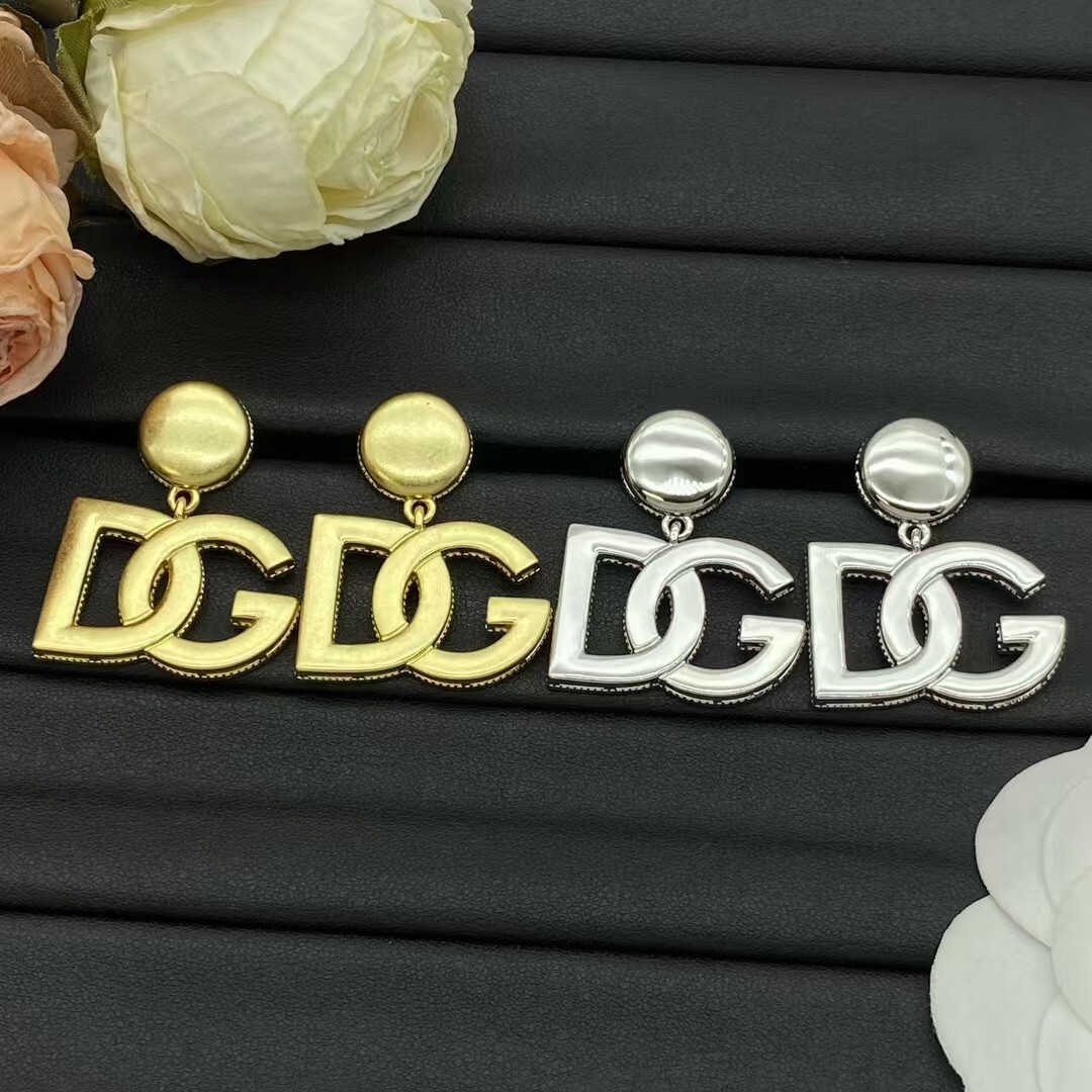 Designer Dujia DG Letter Stud Earrings Palace Style For Women Light Luxury Exaggerated High-end Brass 2013