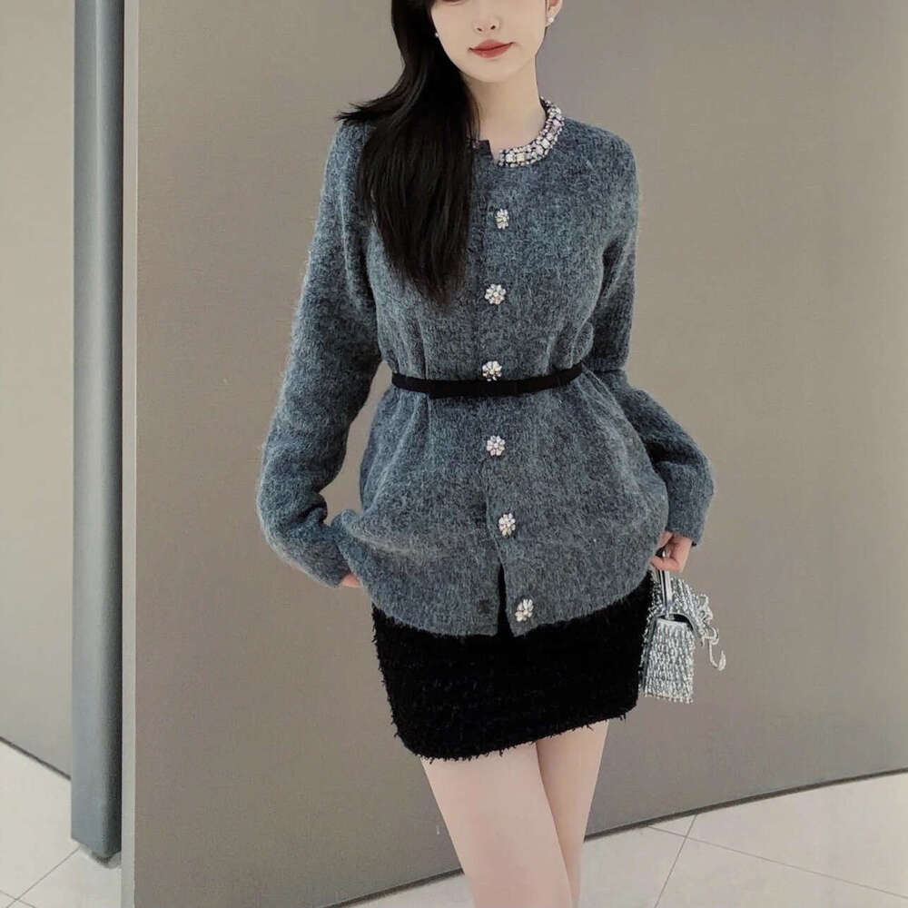 2026 Winter New French Niche Lazy Style Colored Diamond Sweater Knitted cardigan Wool Sweater