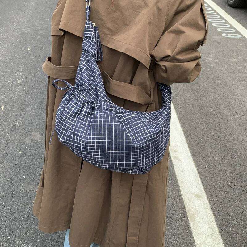 Fashionable Checkpattern Texture Crossbody Casual Versatile Small and Unique Hobo Luxury Brand Designer Bag XJ260125