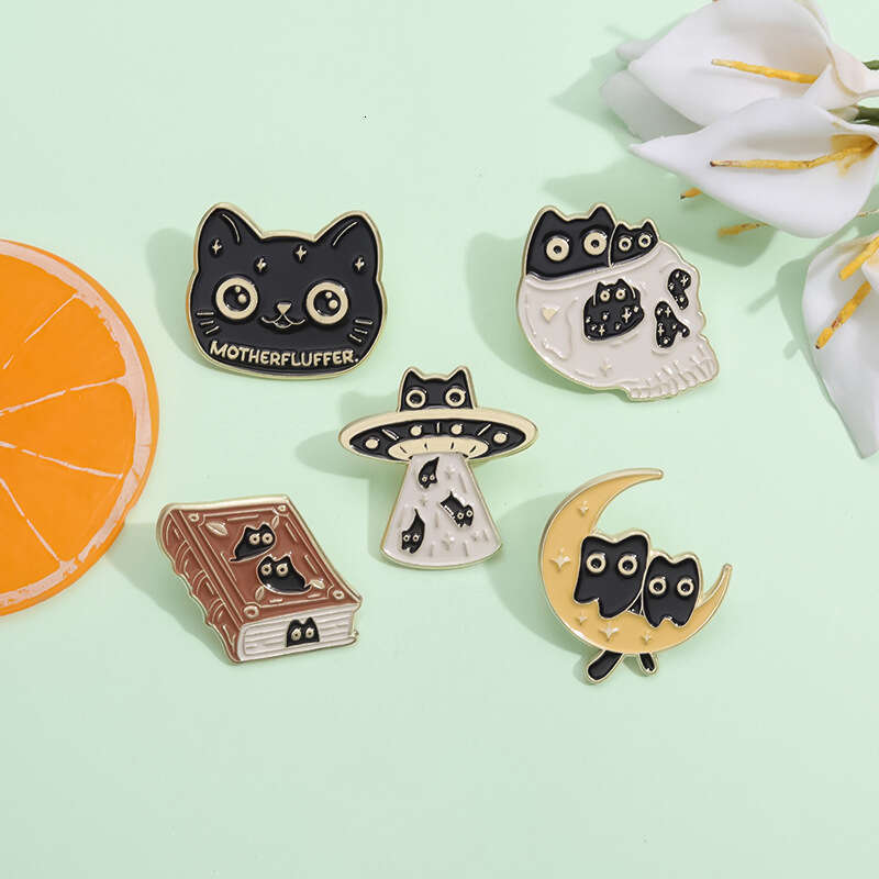 New Halloween Alloy Brooch Cartoon Dark Series Spaceship Cat Shape Enamel Badge Pin