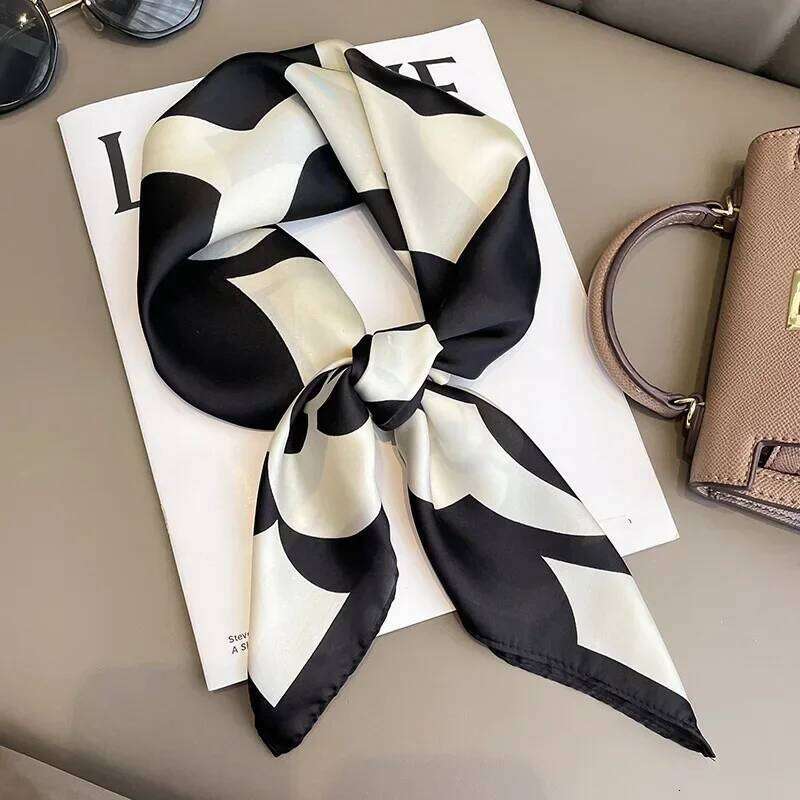 Printed Silk Scarf Cover Blanket For Women, Luxurious And Soft Satin Hairband, Handbag Ribbon, Shawl, Headscarf, Scarf, Hairband Gift Cover Blanket
