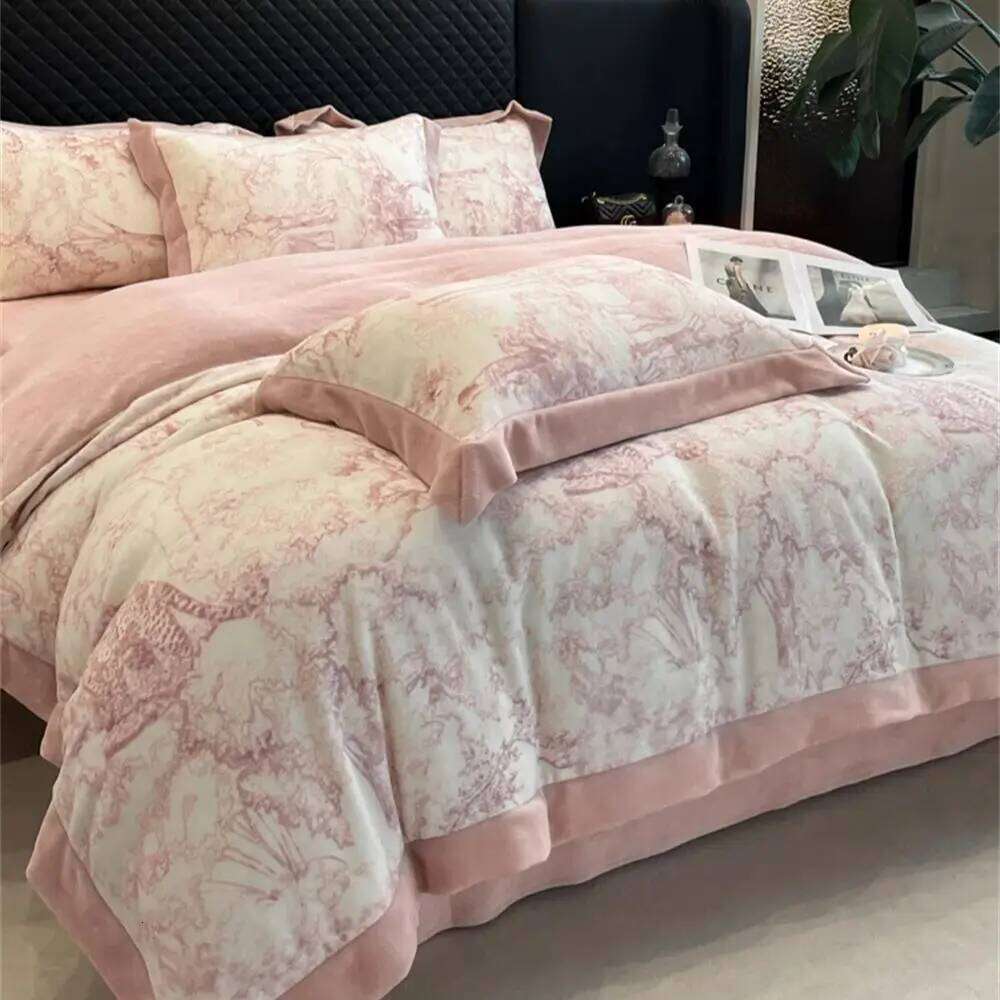 Light Luxury Milk Four-Piece Set Autumn and Winter Warm Thickened Printing Coral Velvet Quilt Cover Bed Sheet Pillowcases Y260124