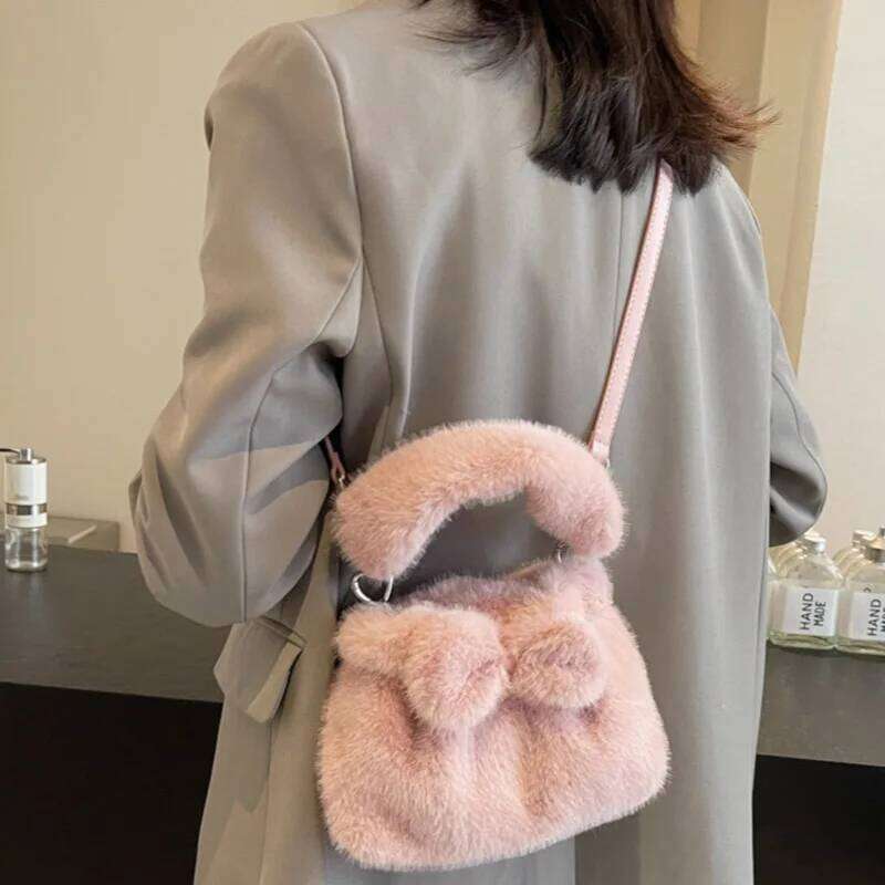 Women Plush Crossbody New Fashionable Stylish Versatile Handbag Leisure Solid Color Hairy Single Shoulder Underarm Bag XJ260125