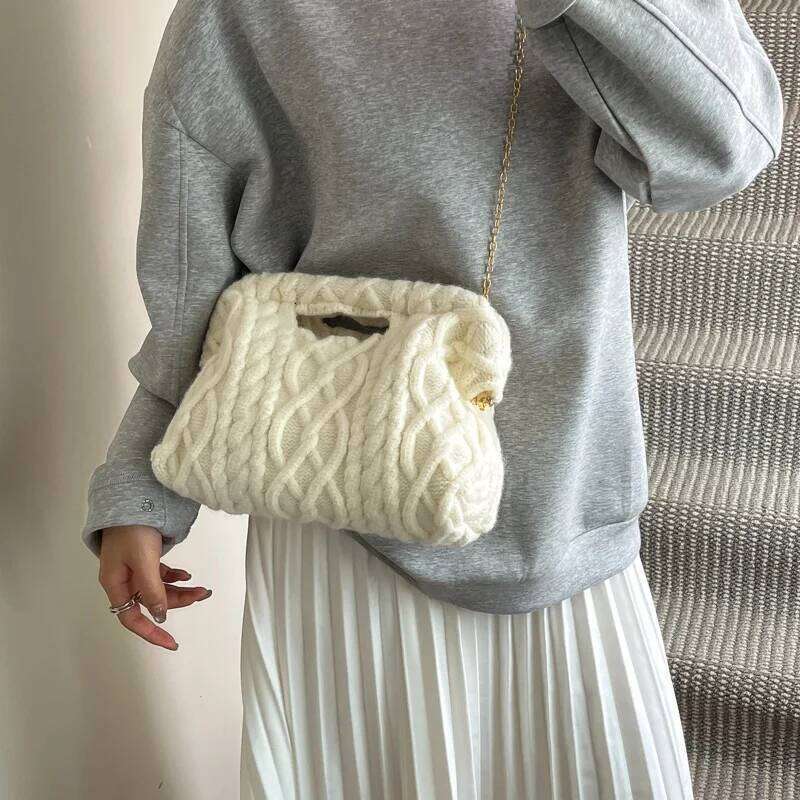 SD5215 Autumn and Winter Super Popular Niche Knitted for Women 2025 New Versatile Chain Crossbody Clutch Evening Bag XJ260125