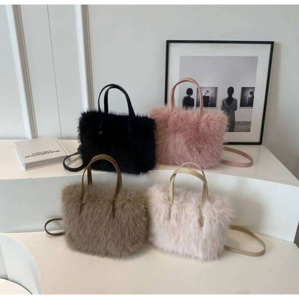 Luxury Faux Fur Ladies Shoulder Soft Square Female Crossbody Fluffy Handbag Tote Bag XJ260125