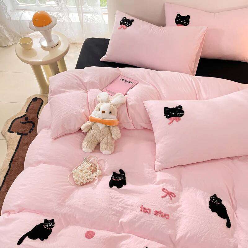 Korean Style Pink Bedding Set Black Cat Embroidery Washed Cotton Duvet Cover Cute Cardboard Bed linen Comforter Sets Y260124