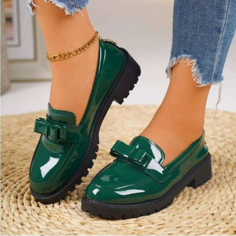 Luxury European and American Leather Autumn New Outdoor Leisure Fashion Lacquer Retro Versatile Women's Shoes Loafers