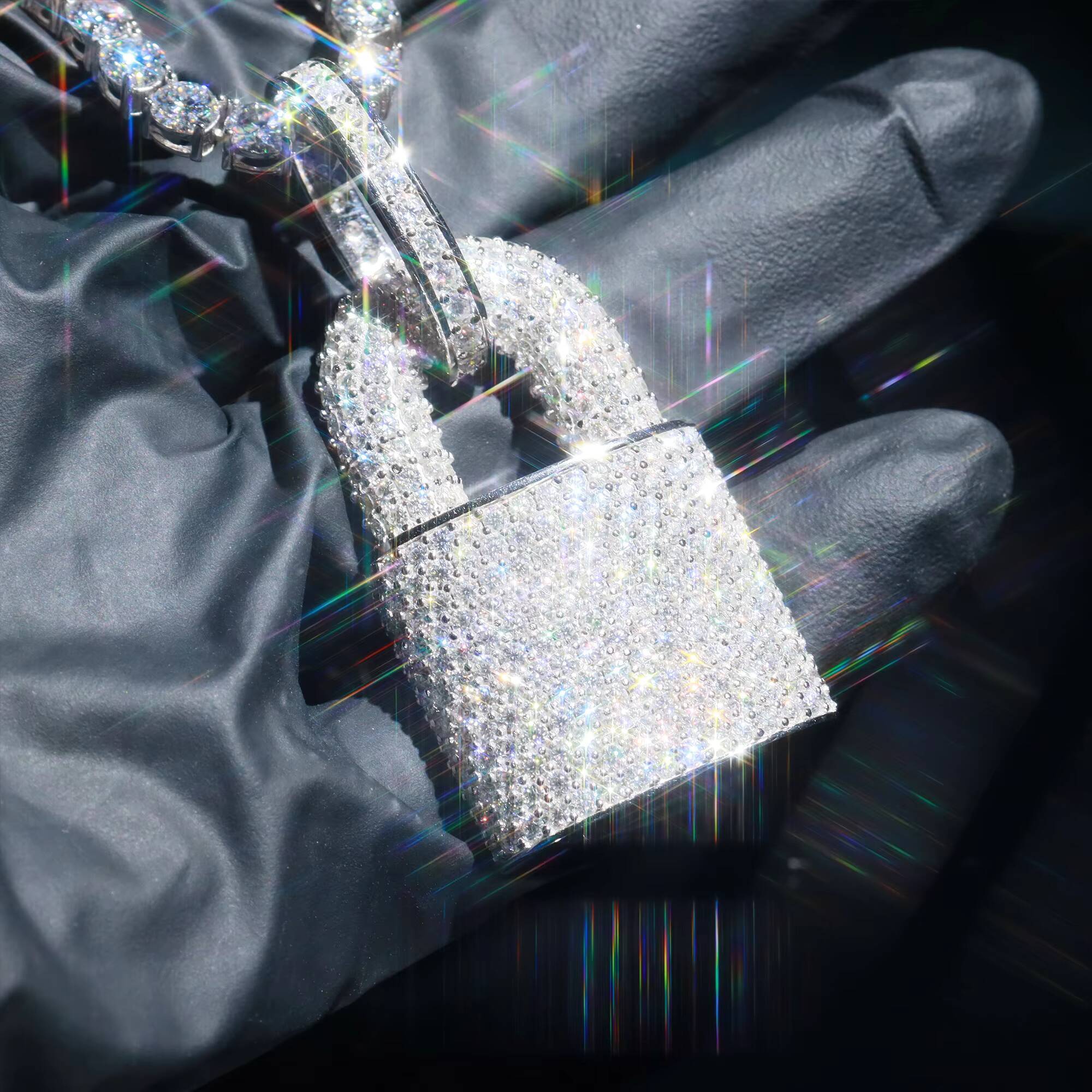 Good Sense Iced Out Luxury Shiny High Quality Design Solid Silver and VVS Moissanite Lock Customized Pendant Rapper for Unisex