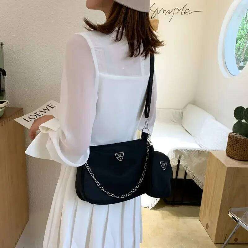Fashionable Minimalist Nylon for Women Portable Casual Underarm Students Crossbody Bag XJ260125