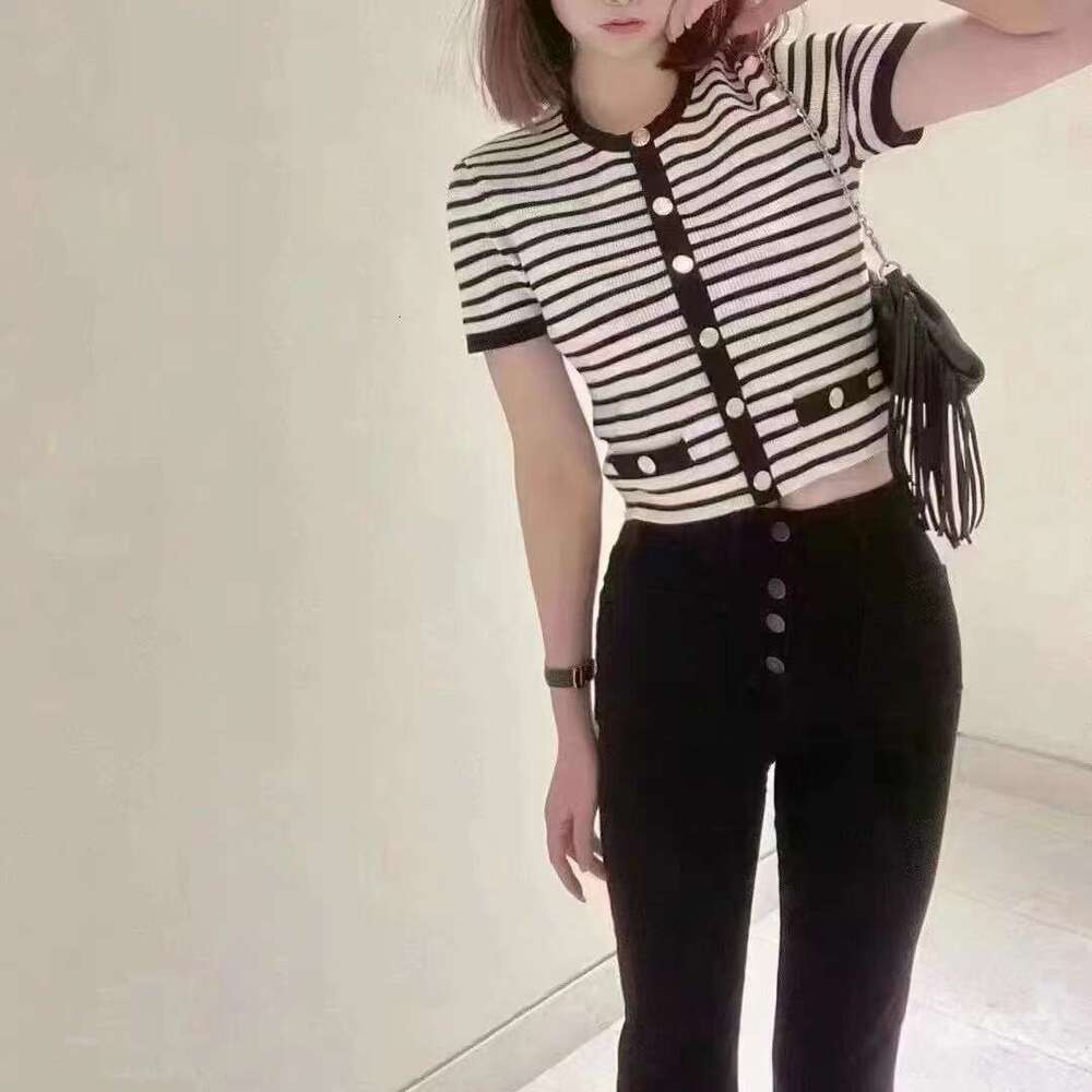 2026 Spring New Designer Black and White Striped Knitted Short Open Fleece Sweater for Women