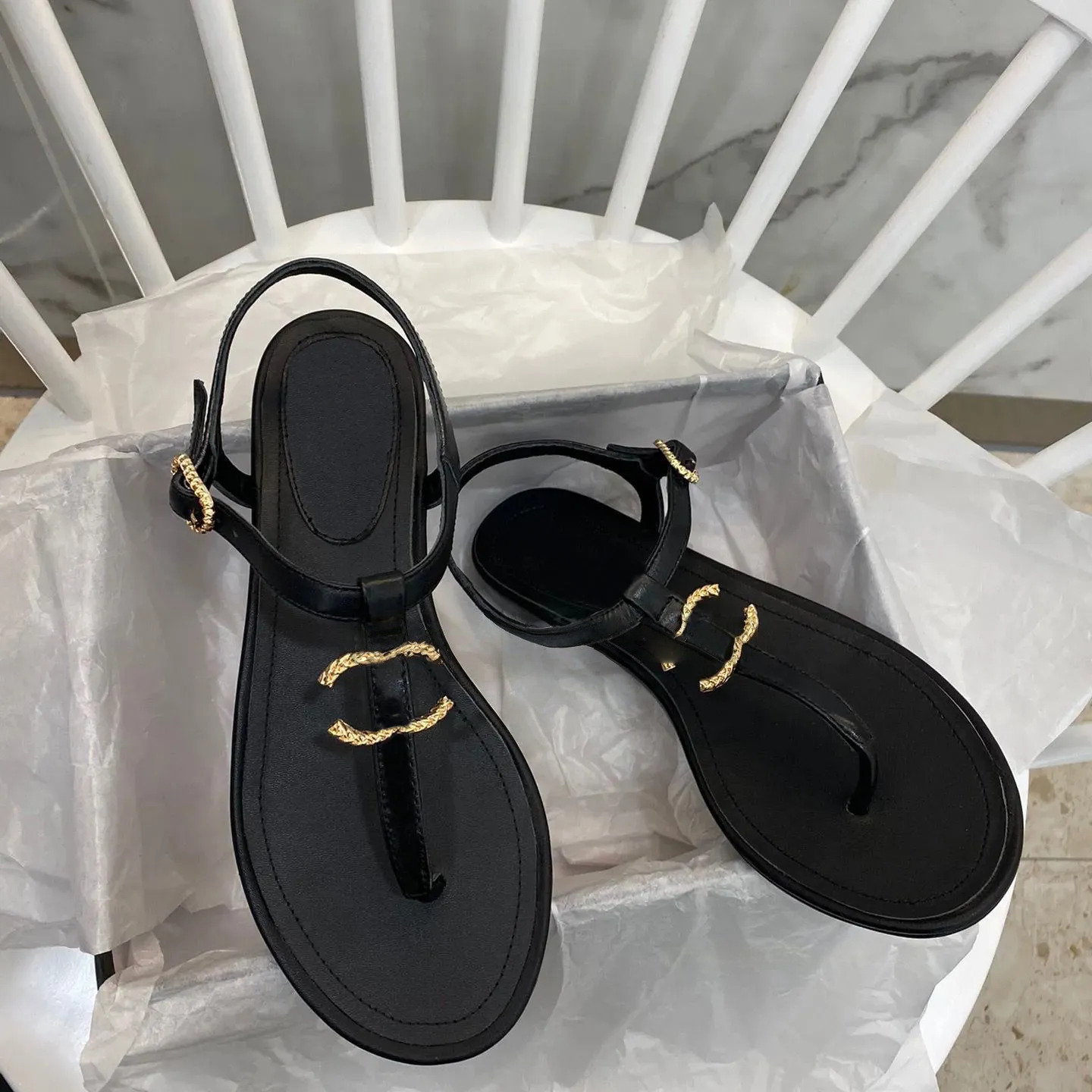 designer Sandals Women Slippers Clip Toe Flat Sandals Summer T Tied Ladies Shoes Beach Casual Woman luxury Flip Flops Fashion Female Leather Footwear 35-42