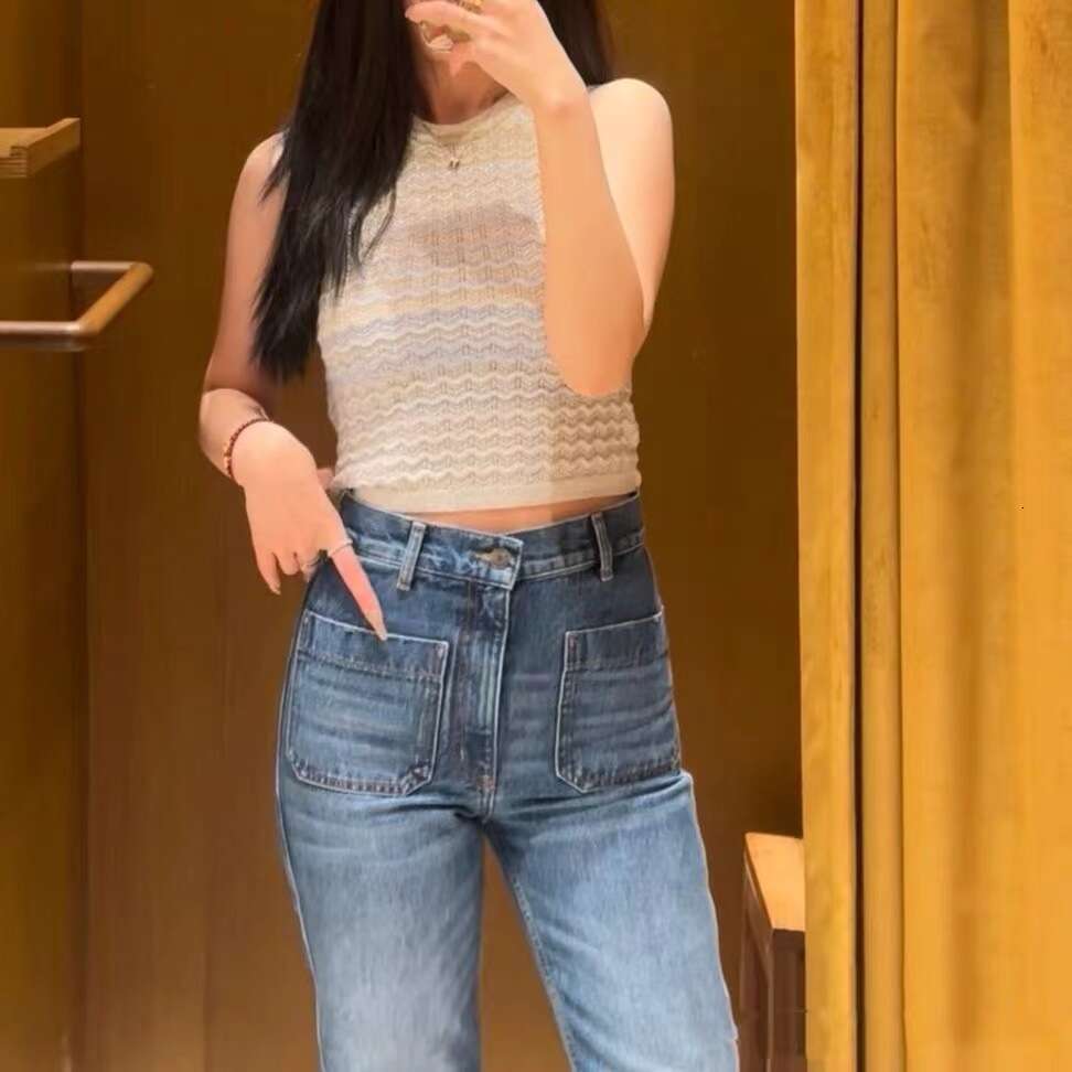 2026 Spring/Summer New Gradient Hollow Wave Pattern Knitted Sleeveless Round Neck Women's Tank Top