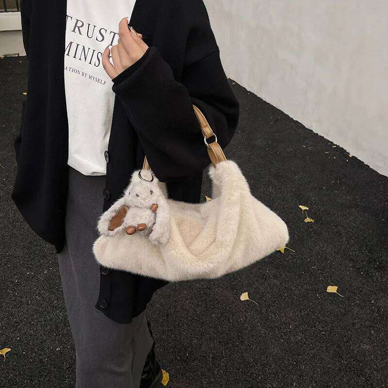 New Fluffy Versatile Commuter Crossbody Women Fashion Handiness Shoulder Ins Fur Simple and Casual Texture Hobo Bag XJ260125