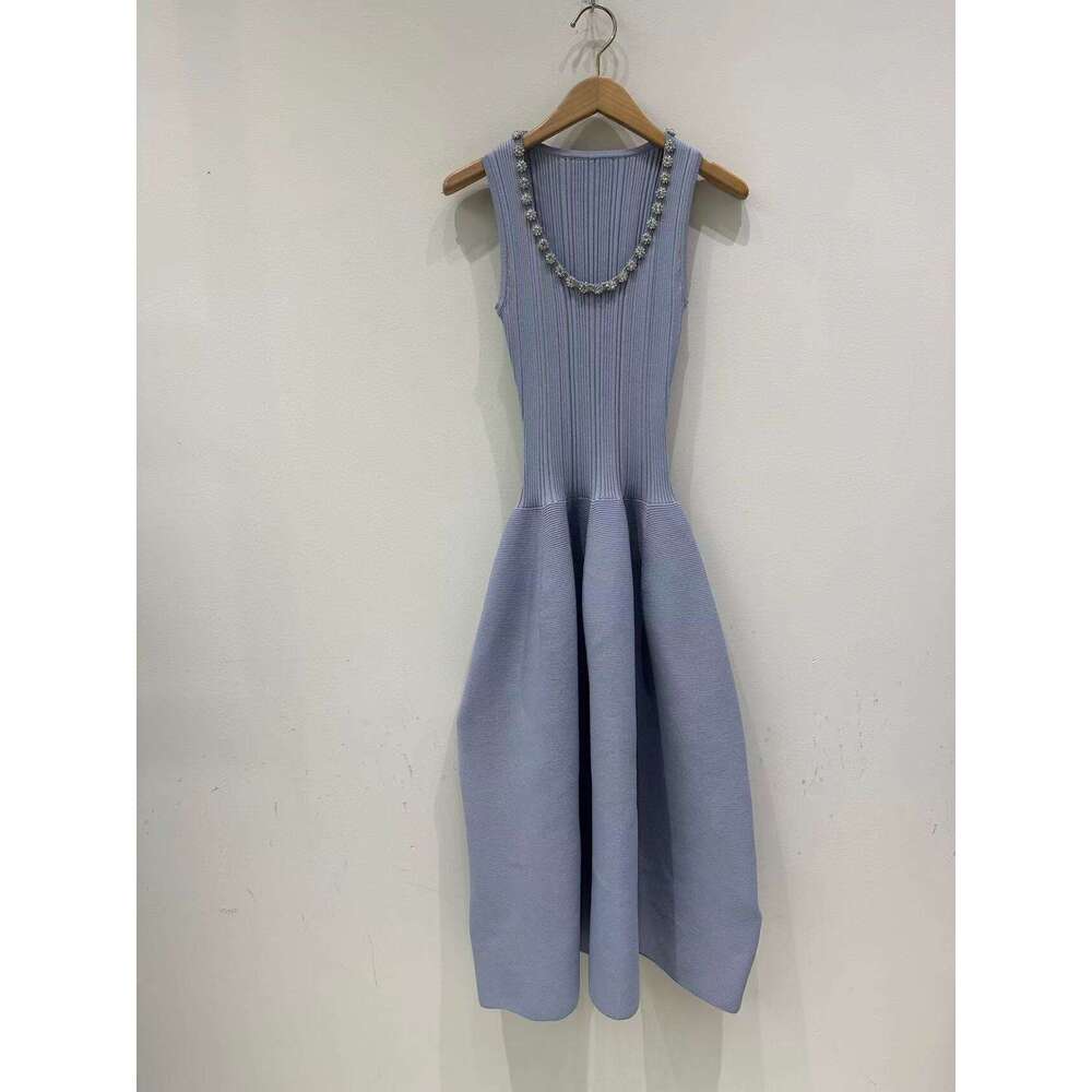 2026 spring French niche elegant temperament designer style rhinestone belt ribbed knit vest dress for women