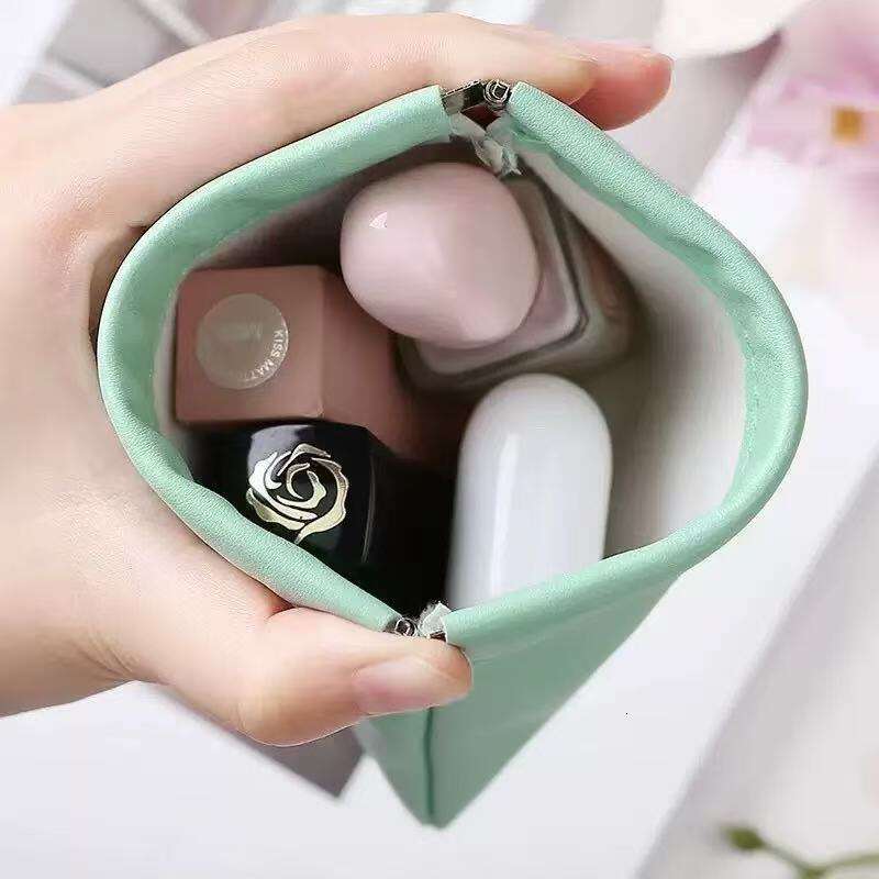 Portable Leather Cosmetics Bag Data Cable Organizer Pouch Lightweight Stylish Storage for Lipstick Eyeglass Case Snap Closure Travel Pouch for Daily E