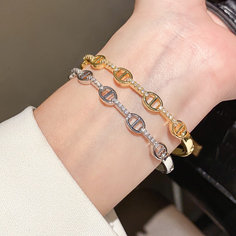 Jewelry Bangle 18K Gold Plated Zircon Clasp Bracelet Light Luxury Fashion Handwear for Women - view 5