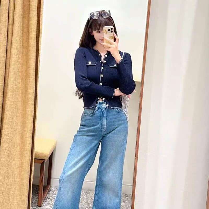 2026 autumn and winter new French elegant designer multifunctional color block metal buckle slim fit knitted cardigan top