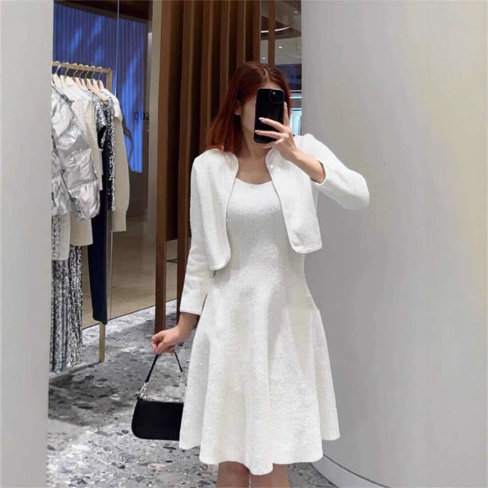 2026 French elegant spring designer style sequin twill knit cardigan short jacket vest dress