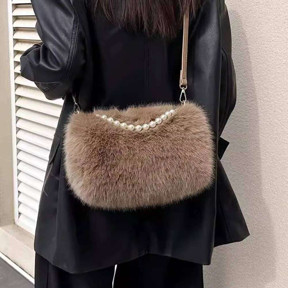 Luxury Faux Fur Shoulder Fluffy Solid Color Handbag Soft Zipper Crossbody Bag XJ260125