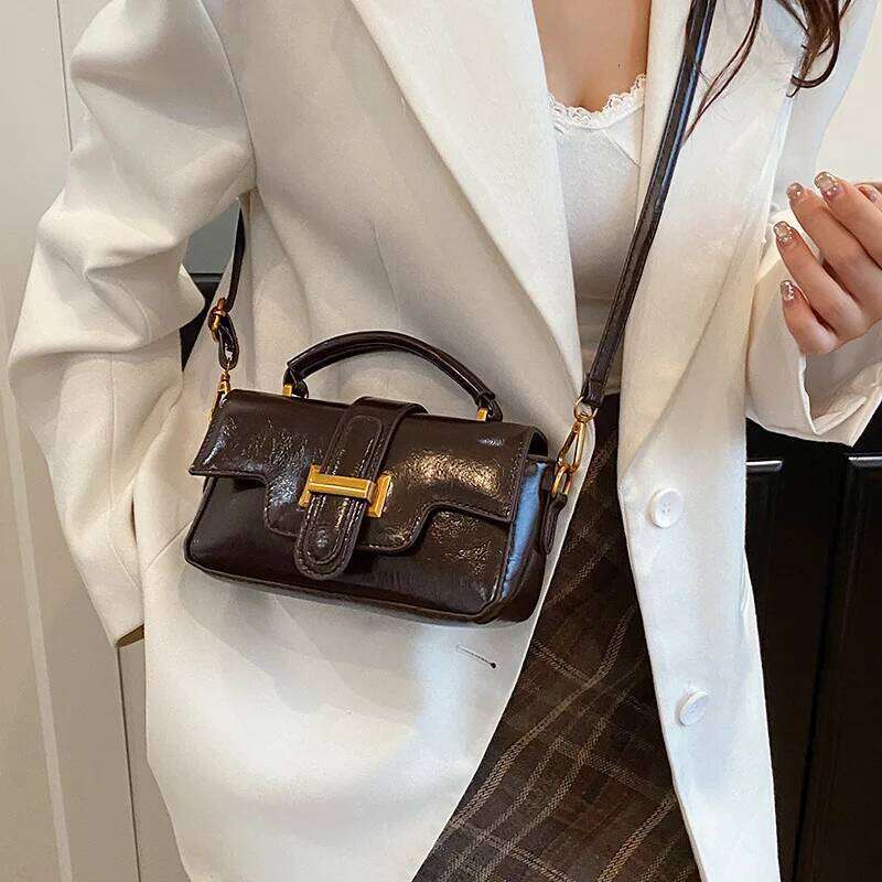 202 new style retro small square for women fashionable and versatile shoulder bag simple commuting handbag XJ260125