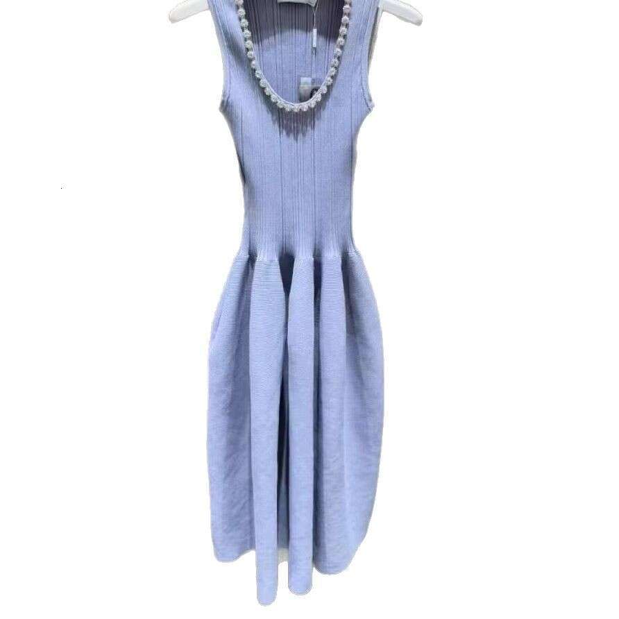 2026 spring French niche elegant temperament designer style rhinestone belt ribbed knit vest dress for women