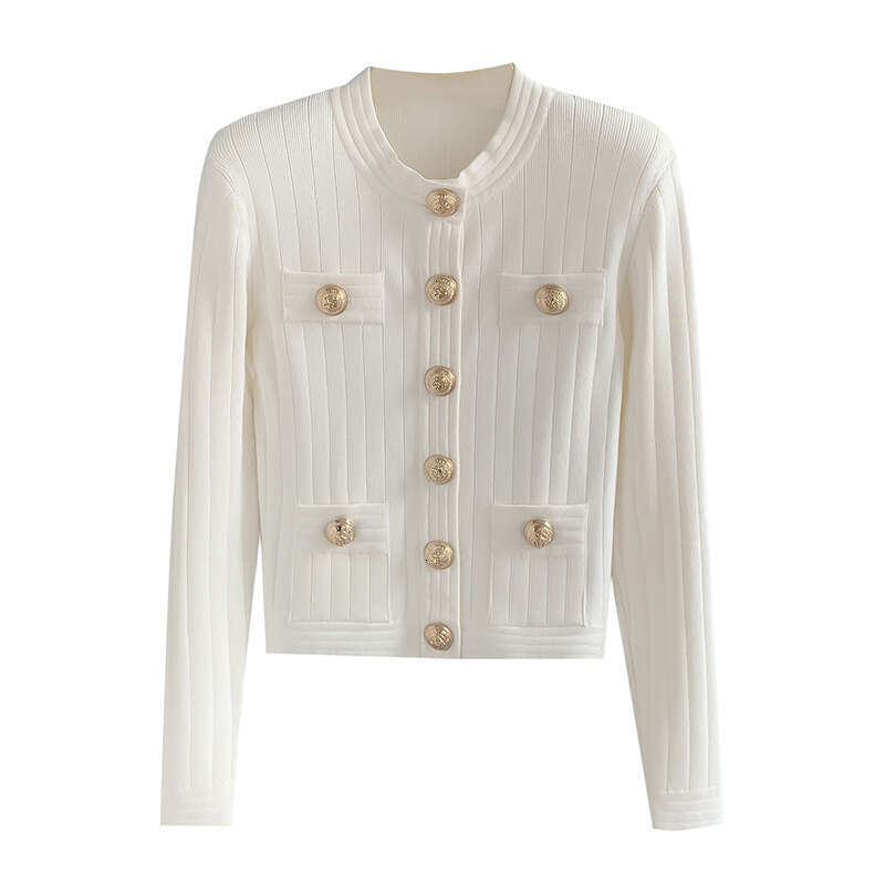 2026 Autumn/Winter New Small Fragrant Metal Buckle Knitted Cardigan Social Style Double Pocket Design Women's Top