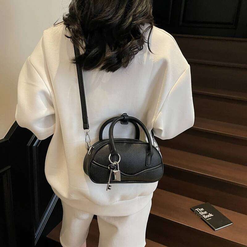 LEFTSIDE Women PU Leather Small Shoulder 2025 New Trend Fashion Simple Short Handle Crossbody Bag Female Handbags and Purses XJ260125