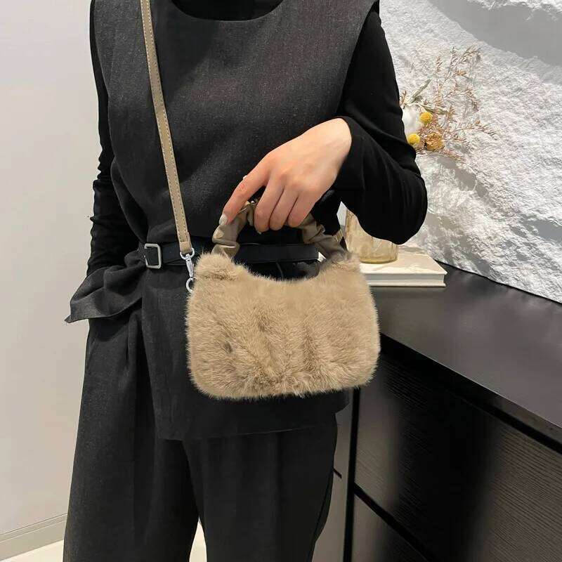 Women Plush Handbag Fashion Autumn Winter Crossbody BagTrendy Texture PU Folded Handheld Solid Single Shoulder Small Square Bag XJ260125