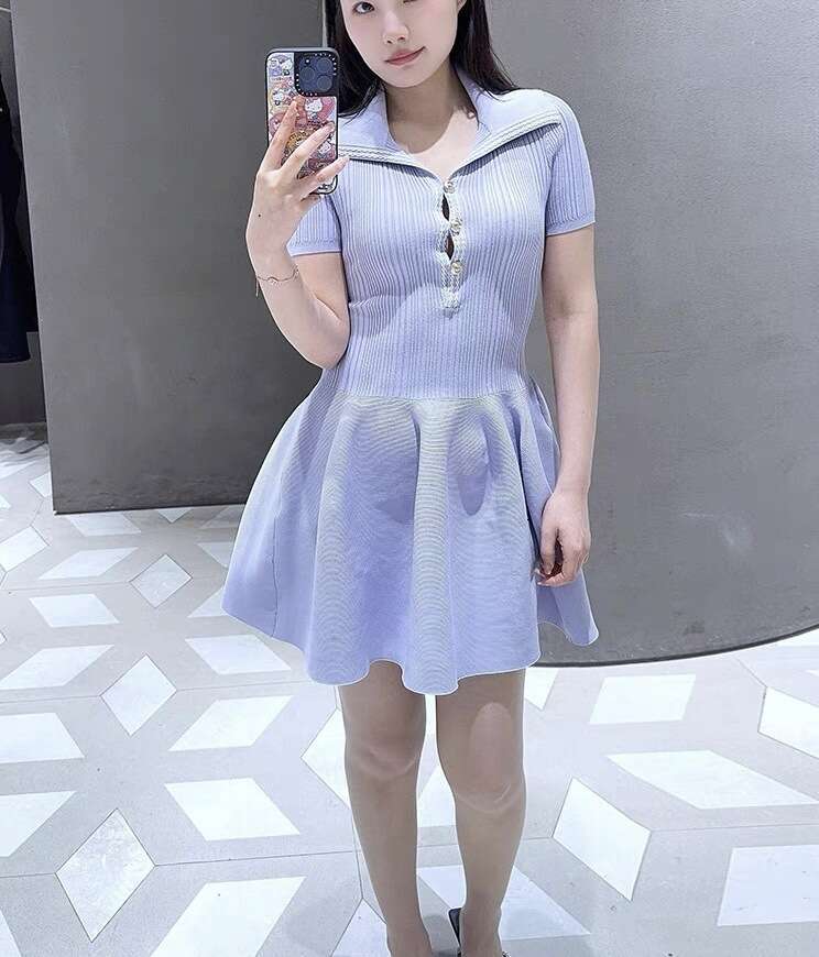 2026 Spring New French Designer Style Elegant Aging Reduction Waist Big Collar Knitted Dress for Women