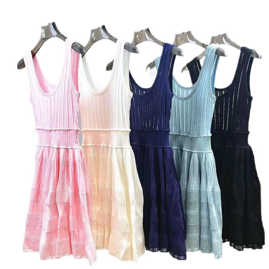 2026 Summer New French Designer Thin Hollow Sleeveless Knitted Tank Top Women's Short Skirt Women