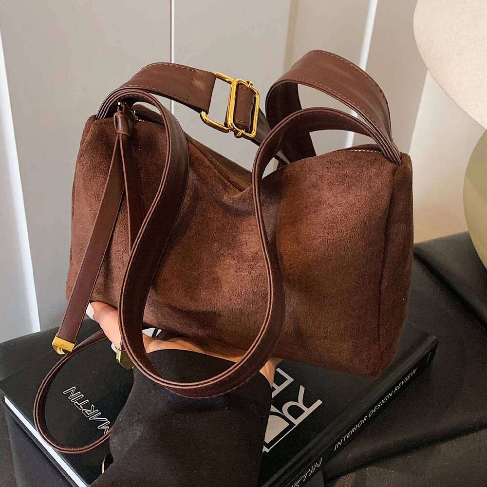 High-end Suede Crossbody Bag Women's Large Capacity Square Handbags Winter New Solid Color Shopping Single Shoulder Pack XJ260125