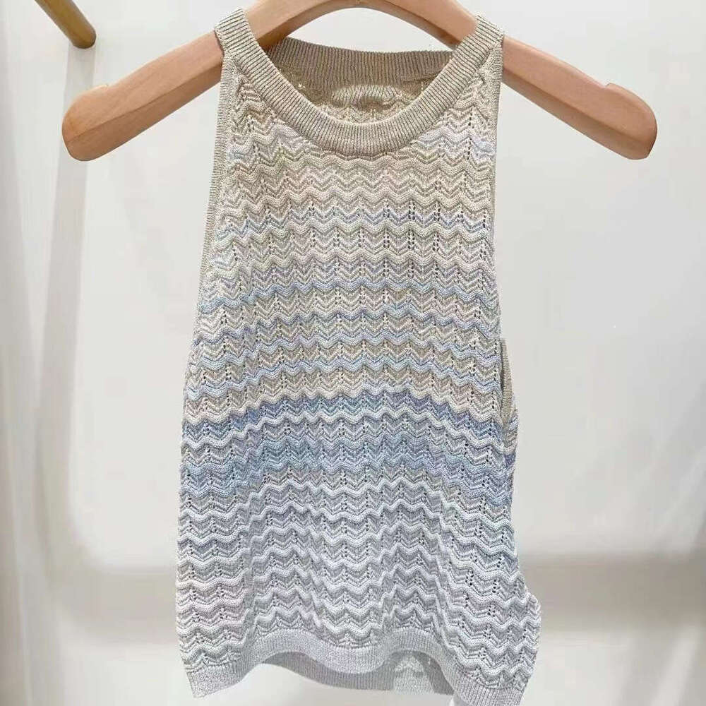 2026 Spring/Summer New Gradient Hollow Wave Pattern Knitted Sleeveless Round Neck Women's Tank Top