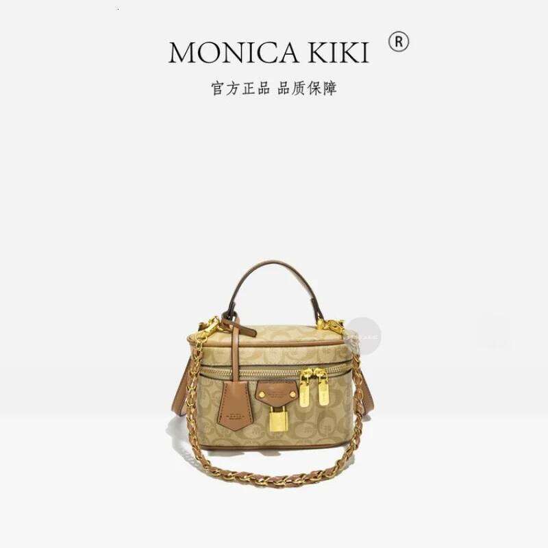 High-End Women Luxury Tote Bag With Casual Vintage Feel And Paris Classic Style Suitable For Office Commutes XJ260125