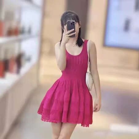 2026 Summer New French Designer Thin Hollow Sleeveless Knitted Tank Top Women's Short Skirt Women