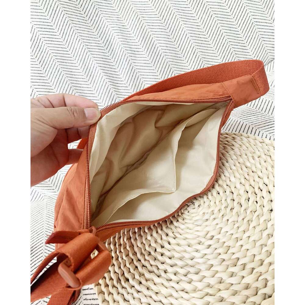 Solid Color Women's Portable Shoulder Simple Female Nylon Cloth Padded Crossbody Bags Travel Purse Handbags Messenger Bag XJ260125